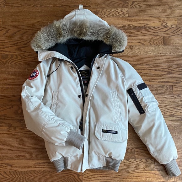 Canada Goose Jackets & Blazers - Canada Goose // Chilliwack Bomber Jacket in Sand